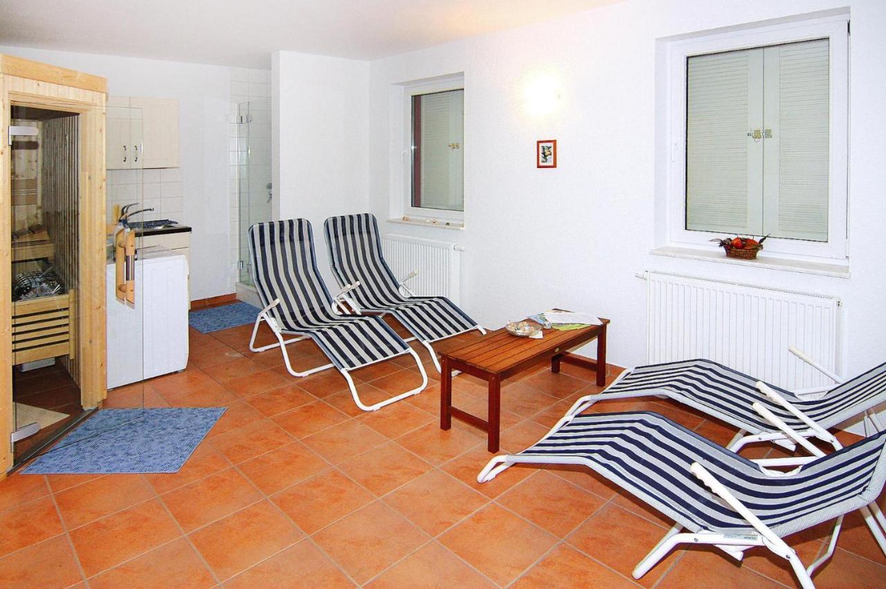 Inviting Holiday Home With Garden Trassenheide Exterior photo
